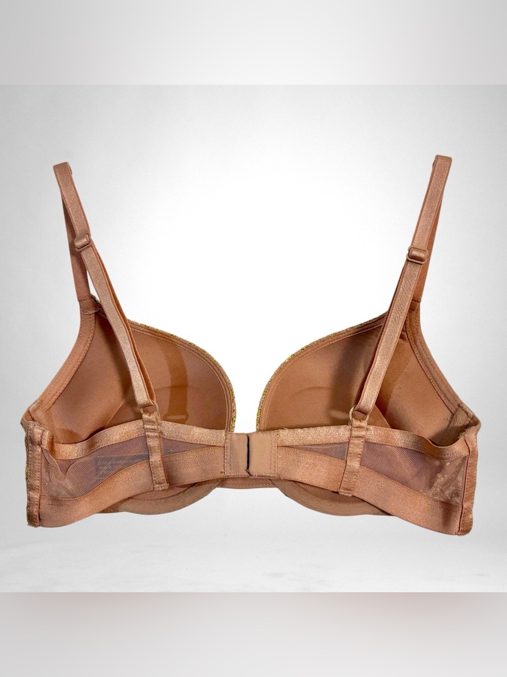 Victoria’s Secret Bombshell Plunge Push Up Lace Bra Sz 32A - Picture 2 of 6